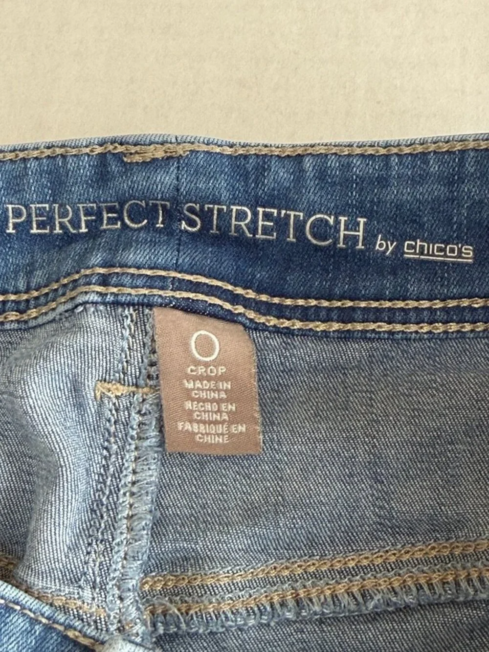 Chico's Crop Jeans size 0 (4) - Picture 4 of 10
